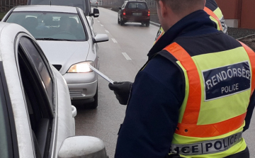 Fokozott ellenőrzést tart a rendőrség egy héten át az ország útjain