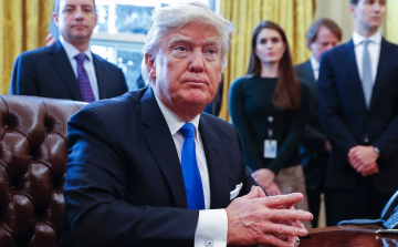Donald Trump országos szükségállapotot hirdetett